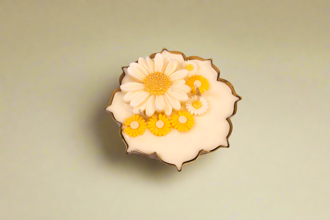 Urli Daisy Candle