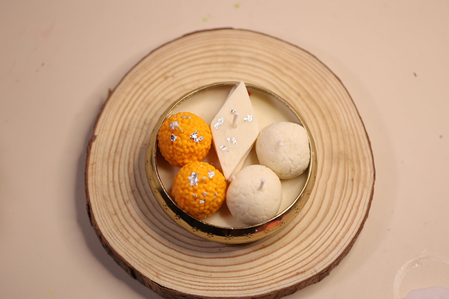 Urli Sweet Bowl Scented Candle