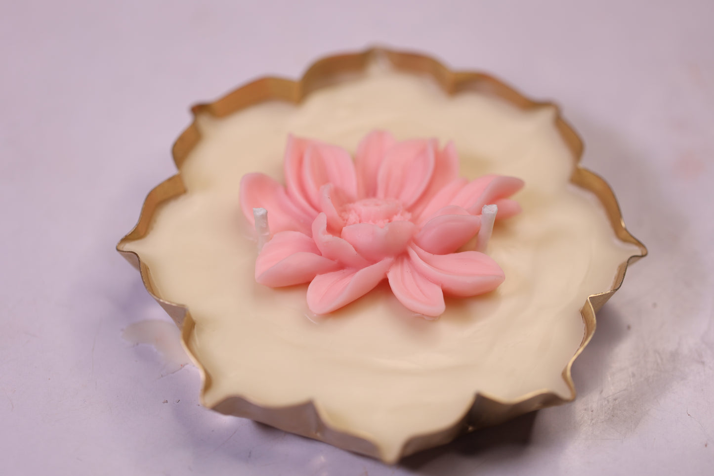 Urli Lotus Bowl Scented Candle