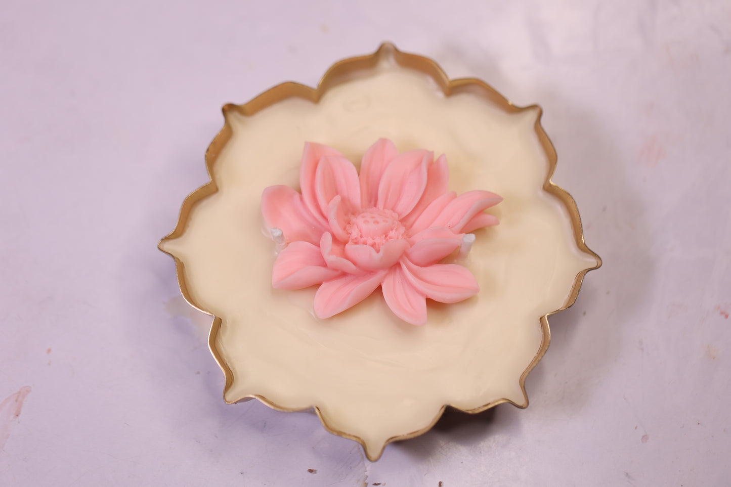 Urli Lotus Bowl Scented Candle