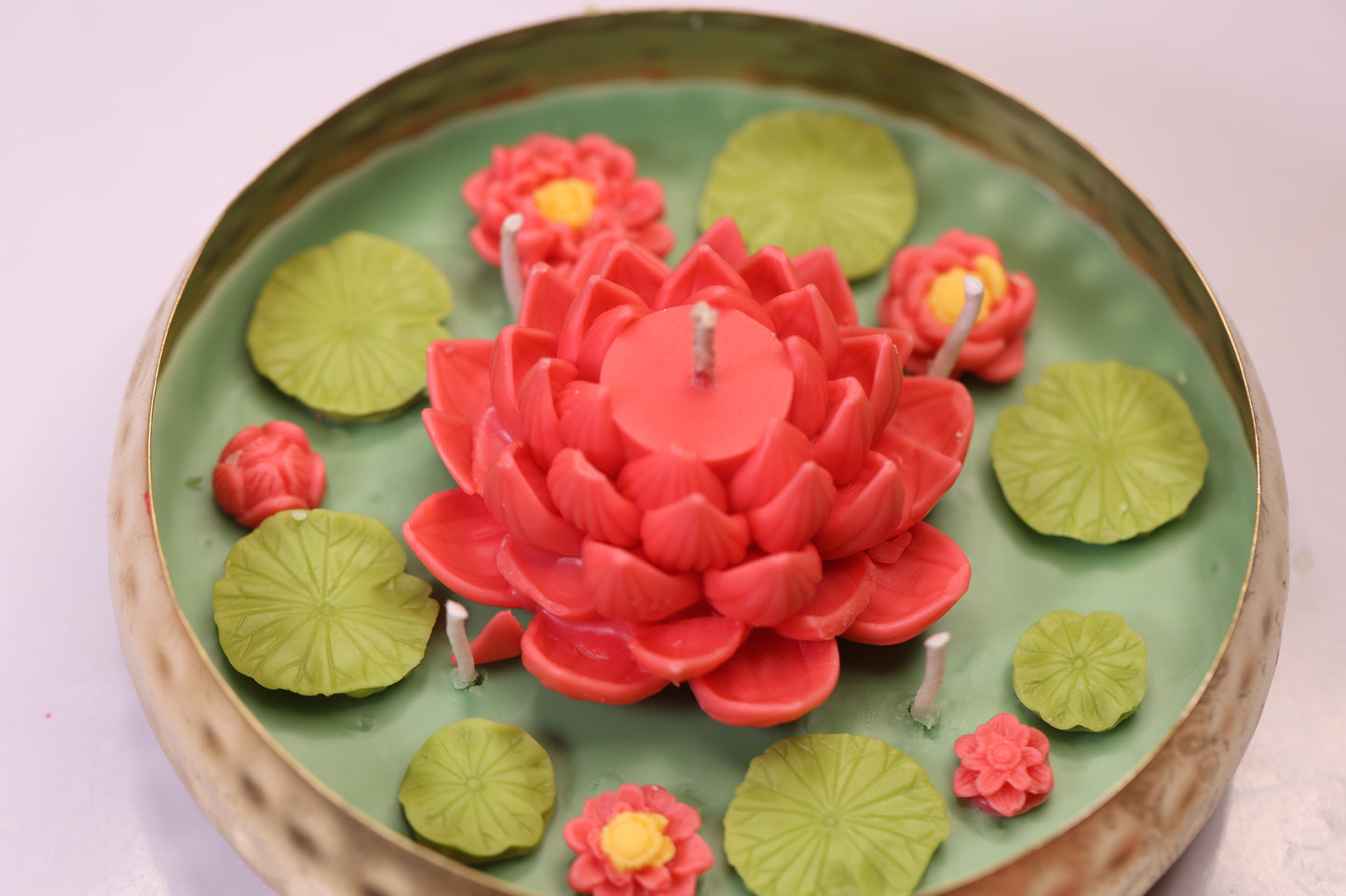 Urli Lotus Pond Scented Candle