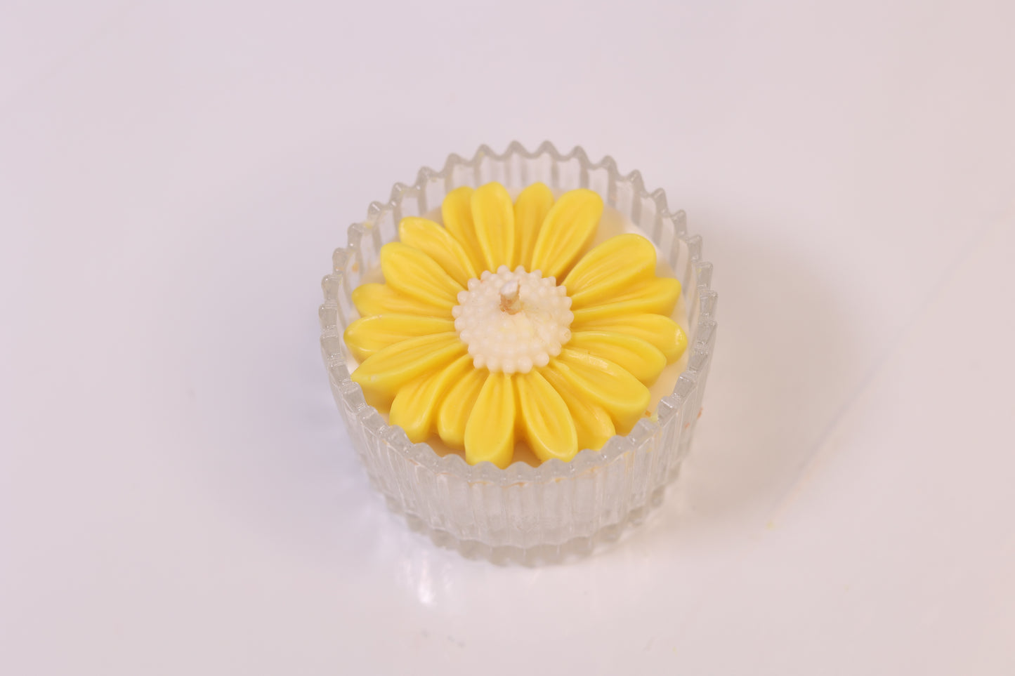 Daisy Crystal Jar Scented Candle – Premium Glass Candle